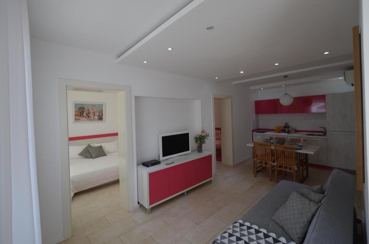 Apartments Karmen Maria Novigrad Istria Exterior foto