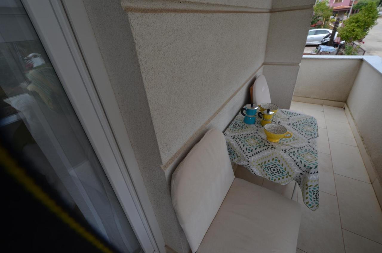 Apartments Karmen Maria Novigrad Istria Exterior foto